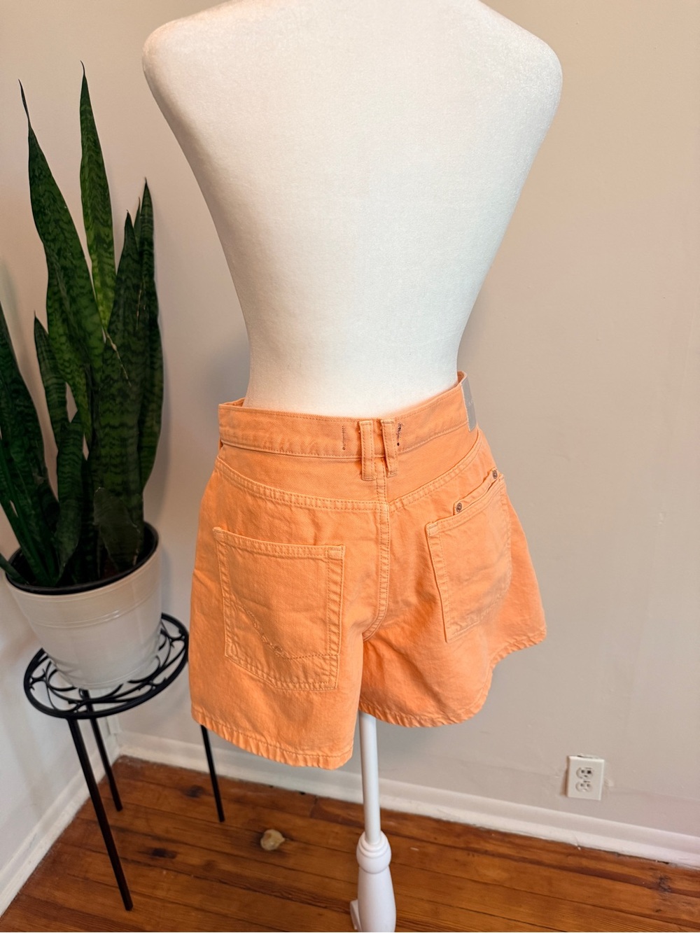 We The Free Womens High Waist Denim Shorts Orange Size 28 4 Inch Inseam - Picture 3 of 12